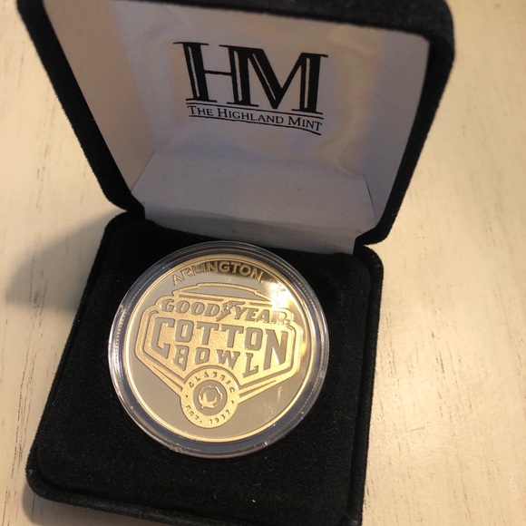 Notre Dame VS. Clemson 2018 Gold Mint Coin - Picture 3 of 6